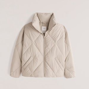 NWT A&F Oversized Diamond Puffer